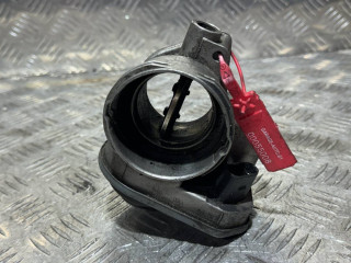 заслонка дроссельная Volkswagen Golf 5 поколение 2004, 1.9 л., BRU, дизель, 5МКПП, черный, хетчбэк 5 дв., 038128063G