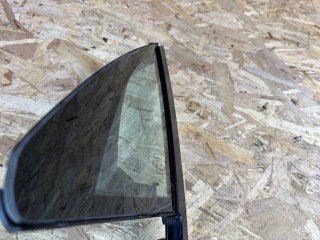 форточка передняя левая Porsche Macan 1 поколение 2015, 95B845113J