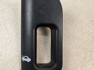 захватный крюк капота Maserati Quattroporte 6 поколение [рестайлинг] 2019, 3.0 л., бензин, АКПП, чёрный, седан, задний привод