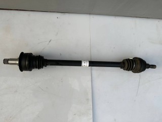 полуось задняя (приводной вал, ШРУС) Mercedes-Benz GLE W166 2018, 2.2 л., дизель, АКПП, черный, внедорожник 5 дв., правый руль, A1663501010