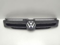 решетка радиатора Volkswagen Golf 5 поколение 2007, 5M0853651A, 5M0853653 - фото №2
