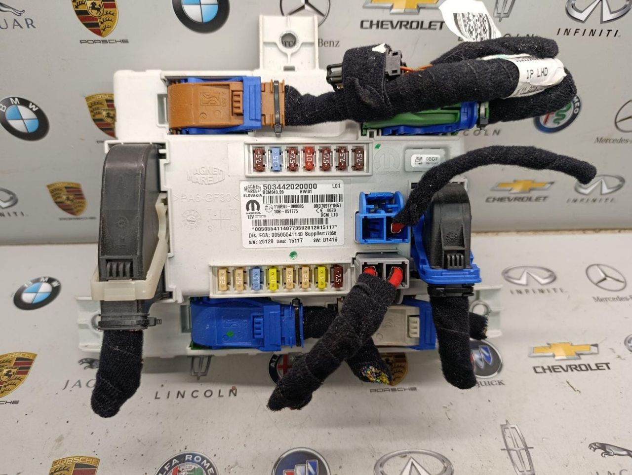 Блок управления BCM (Body Control Module) Alfa Romeo Stelvio 1 поколение 2018, 00505541140 - фото №1