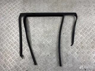 Уплотнитель стекла BMW X3 G01 (2017 - 2026), 51357393447