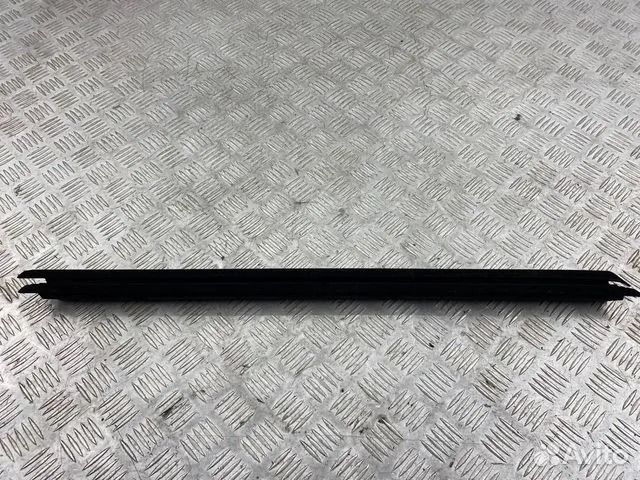 Уплотнитель стекла BMW 5 серия G30/G31 (2016 - 2020), 51337336960 - фото №1