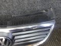 решетка радиатора Volkswagen Passat B6 2006 - фото №7