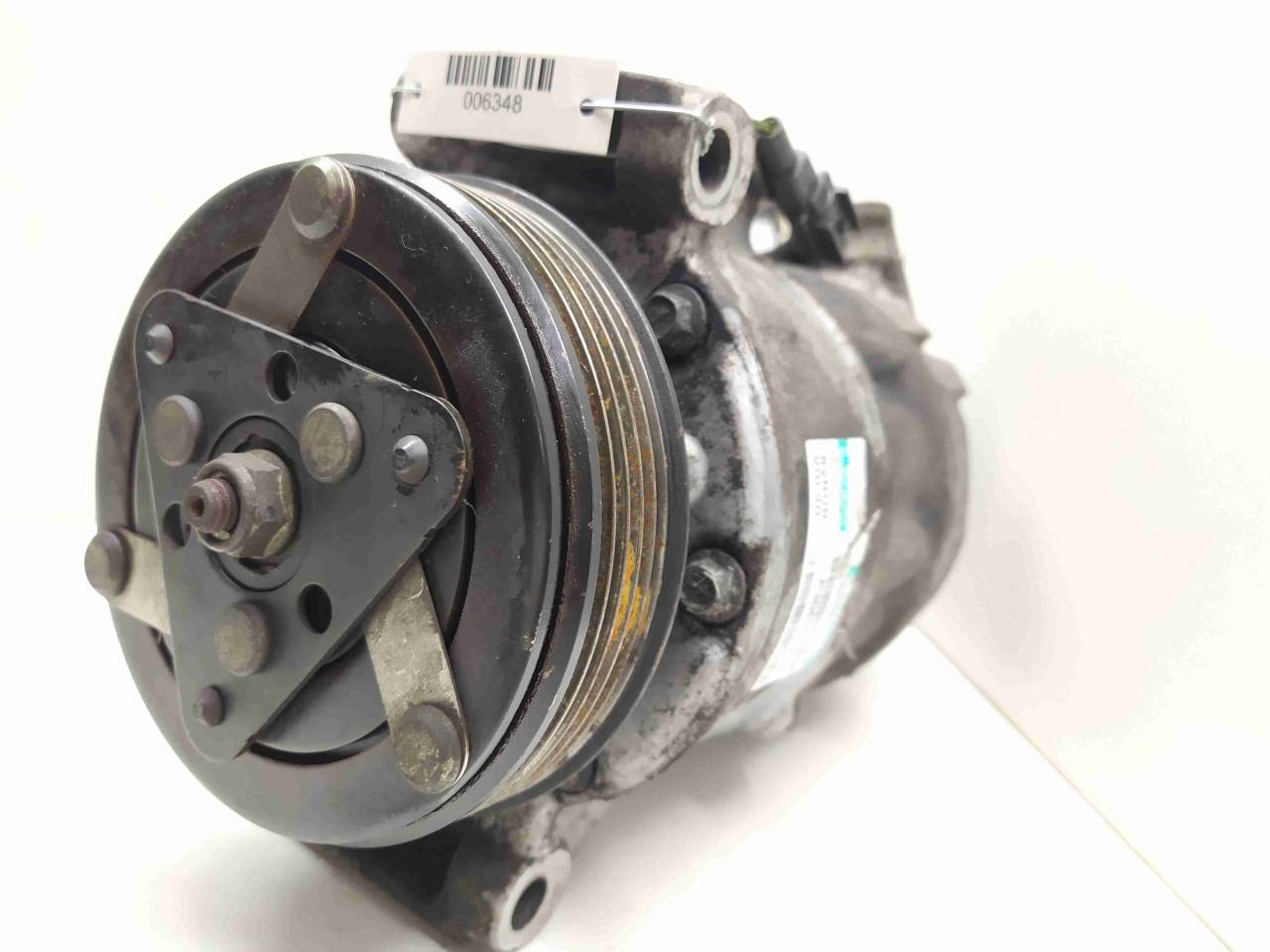 компрессор кондиционера Volvo XC70 2 поколение 2009, 2.4 л., TD, дизель, АКПП, передний привод, P30630921, 30630921 - фото №1