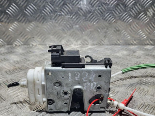 замок двери передней правой Audi A3 8L [рестайлинг] 2002, 1.9 л., дизель, 5МКПП, черный, хетчбэк 5 дв., 8L1837016C