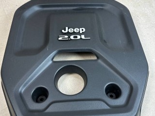 декоративная крышка двигателя Jeep 2021, 2.0 л., бензин, АКПП, серебристый, внедорожник 5 дв., полный привод, правый руль, 05281579AA