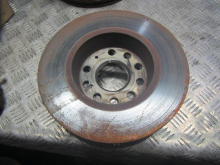 диск тормозной задний Volkswagen Touran 1 поколение [2-й рестайлинг] 2011, 1.4 л., бензин, МКПП, минивэн