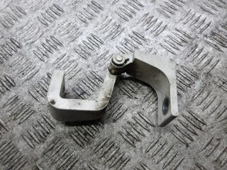 петля двери Volkswagen Transporter T5 2004, 1.9 л., дизель, МКПП, микроавтобус, 7H0831402A