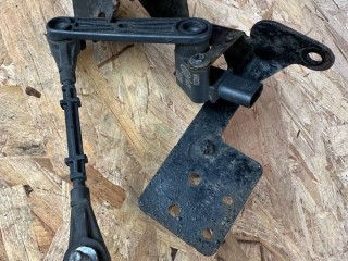 датчик дорожного просвета задний Land Rover Range Rover Sport 2 поколение [рестайлинг] 2020, 3.0 л., 306DT, дизель, АКПП, rhodium silver (1ac), внедорожник 5 дв., полный привод, правый руль, JPLA-3D026-BA, LR098915, JPLA-3D026