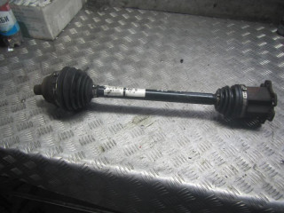 полуось передняя правая (приводной вал, ШРУС) Audi A6 C5 [рестайлинг] 2005, 2.7 л., дизель, МКПП, универсал, 4F0407272K