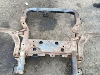 балка подвески передняя (подрамник) Volkswagen Transporter T5 2004