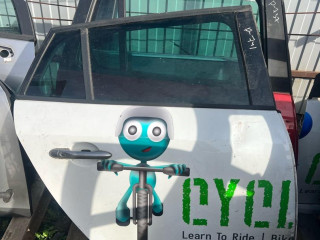 дверь задняя правая Renault Megane 3 поколение [2-й рестайлинг] 2016, 1.6 л., R9M 414, дизель, 6МКПП, универсал