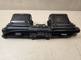 дефлектор обдува салона Toyota 2023, 2.8 л., 1GD-FTV, дизель, АКПП, чёрный, пикап, полный привод, правый руль, 55670KK050