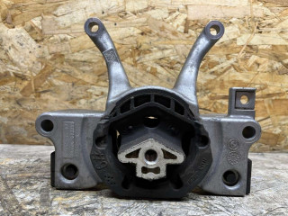 подушка крепления КПП BMW 5 серия G30/G31 2019, 6862577, 22326860535