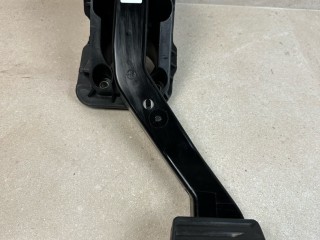 педаль тормоза Alfa Romeo 2017, 2.0 л., бензин, АКПП, серый, полный привод, 505436200