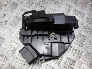 замок двери передней правой Ford Fiesta 6 поколение [рестайлинг] 2015, 1.3 л., бензин, МКПП, хетчбэк 5 дв., AN5AU21812BE