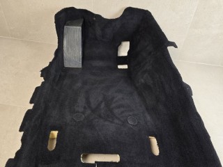 ковер салонный Alfa Romeo 2017, 2.0 л., бензин, АКПП, серый, полный привод, 156129900