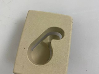 заглушка заднего бампера под крюк Maserati Levante 1 поколение 2017, 3.0 л., A630HP, дизель, АКПП, blue, внедорожник 5 дв., полный привод, правый руль, 9918022154