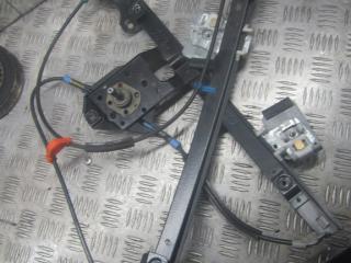 стеклоподъемник передний левый Volkswagen Golf 3 поколение 1994, 1.6 л., бензин, МКПП, хетчбэк 5 дв., 1H0837401B