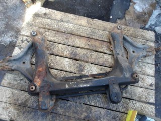 балка подвески передняя (подрамник) Audi 80 B3 1987, 1.8 л., бензин, МКПП, седан