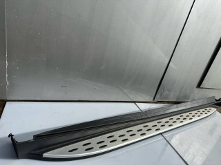 подножка Mercedes-Benz GLE W166 2018, 2.2 л., дизель, АКПП, черный, внедорожник 5 дв., правый руль, A1666980125