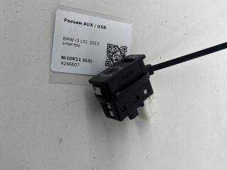 разъем AUX / USB BMW i3 L01 2015, электро, 9266607