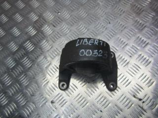 подушка крепления двигателя Jeep Liberty 1 поколение 2004, 2.8 л., дизель, АКПП, внедорожник 5 дв., 8627166126