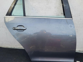 дверь задняя правая Volkswagen Golf 6 поколение 2010, 1.6 л., дизель, АКПП, универсал