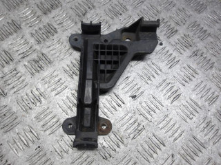 крепление бампера Audi A6 4A/C4 1996, 4A0807484A