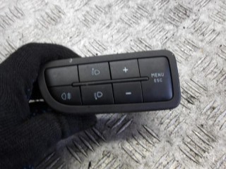 кнопка ручного тормоза (ручника) Fiat Grande Punto 1 поколение 2007, 1.2 л., бензин, МКПП, хетчбэк 5 дв., 735367268