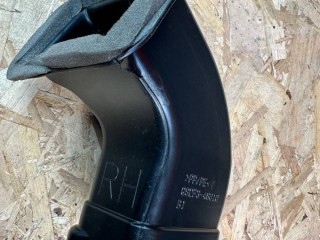 воздуховод (дефлектор) радиатора Lexus NX 1 поколение [рестайлинг] 2020, 2.5 л., гибрид, красный, полный привод, правый руль, G92F3-48010