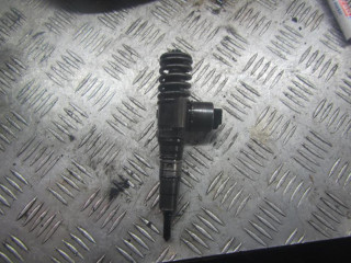 форсунка Volkswagen Golf 4 поколение 2006, 2.0 л., дизель, 03G130073G