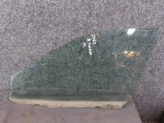 стекло двери передней левой SEAT Toledo 2 поколение 2002, 1.6 л., бензин, МКПП, седан