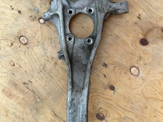 кулак поворотный правый Alfa Romeo Stelvio 1 поколение 2018, 2.0 л., АКПП, серый, внедорожник 5 дв., полный привод, 50541554, 01