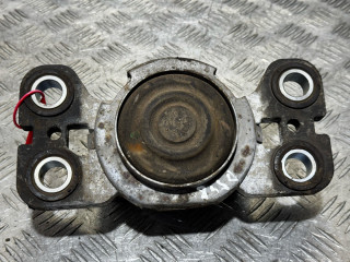 подушка крепления двигателя Land Rover Freelander 2 поколение 2008, 2.2 л., 224DT, дизель, 6МКПП, внедорожник 5 дв.