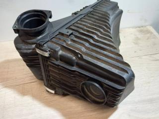 корпус воздушного фильтра Audi Q7 4L 2007, 4.2 л., BAR, бензин, АКПП, 6y / z7s, внедорожник 5 дв., полный привод, 7L6128601Q