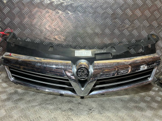 решетка радиатора Opel Astra H/Family [рестайлинг] 2009, 1.6 л., Z 16 XER, бензин, 5МКПП, хетчбэк 5 дв., 13225791