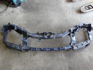 передняя панель крепления облицовки (телевизор) Ford Focus 1 поколение [рестайлинг] 2005, 1.6 л., бензин, АКПП, универсал