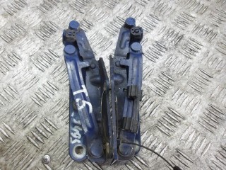 петля капота Volkswagen Transporter T5 2008, 1.9 л., дизель, МКПП, микроавтобус, 7H0823302D, 7H0823301D