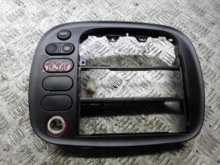 рамка под магнитолу Volkswagen Sharan 1 поколение 1998, 1.8 л., бензин, МКПП, минивэн, 7M0858089N