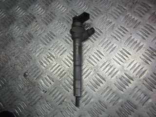 форсунка Volkswagen Sharan 2 поколение 2013, 2.0 л., дизель, 03L130277J