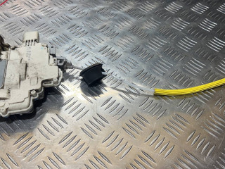 замок двери задней левой Audi A4 B7 2006, 2.0 л., BPW, дизель, 6МКПП, универсал, 8E0839015AA