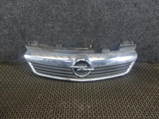 решетка радиатора Opel Zafira 2 поколение (B) 2005, 1.9 л., дизель, МКПП, минивэн, 13136136