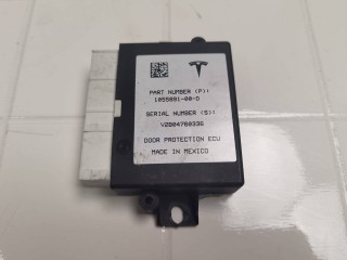 модуль управления двери Tesla Model X 1 поколение 2018, L1S, АКПП, хетчбэк 5 дв., полный привод, 1055891-00-D