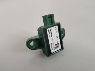 датчик удара Mercedes-Benz CLS-Класс C218 [рестайлинг] 2016, 3.0 л., OM 642.852, дизель, АКПП, белый 799, седан, задний привод, правый руль, A1729056100