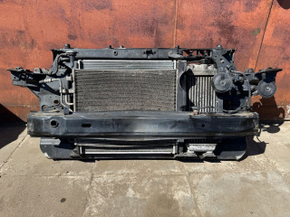 передняя панель крепления облицовки (телевизор) Hyundai Tucson 2 поколение 2011, 2.0 л., дизель, АКПП, 641012S000