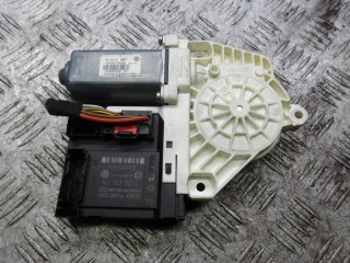 моторчик стеклоподъемника передний правый Volkswagen Golf 4 поколение 2006, 1K4837402E