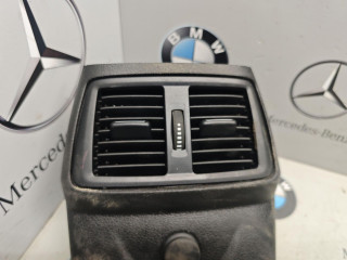 дефлектор обдува салона BMW 2 серия Active Tourer F45 2015, 2.0 л., B48 A20 A, 9263411